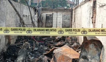 Kebakaran di Kebayoran Lama
