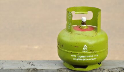 Tabung gas elpiji 3 kg yang diduga menjadi sumber ledakan
